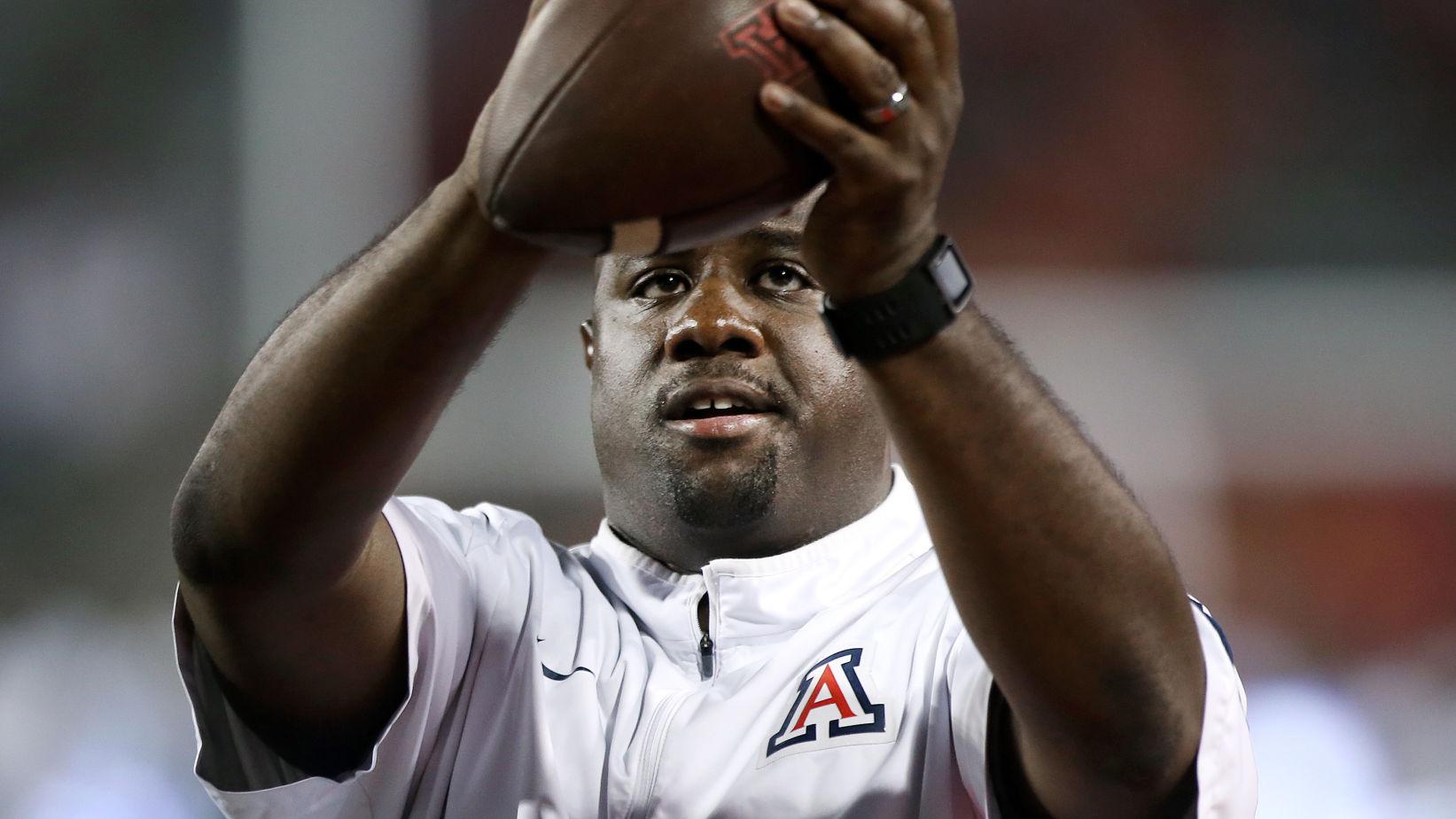 Latest on Arizona Wildcats’ coaching search: A team meeting, a transfer, and Rich Rodriguez speaks